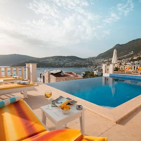 Ketchy , Sleeps 12 , Heatable Infinity Pool , Wifi , Sunset In *